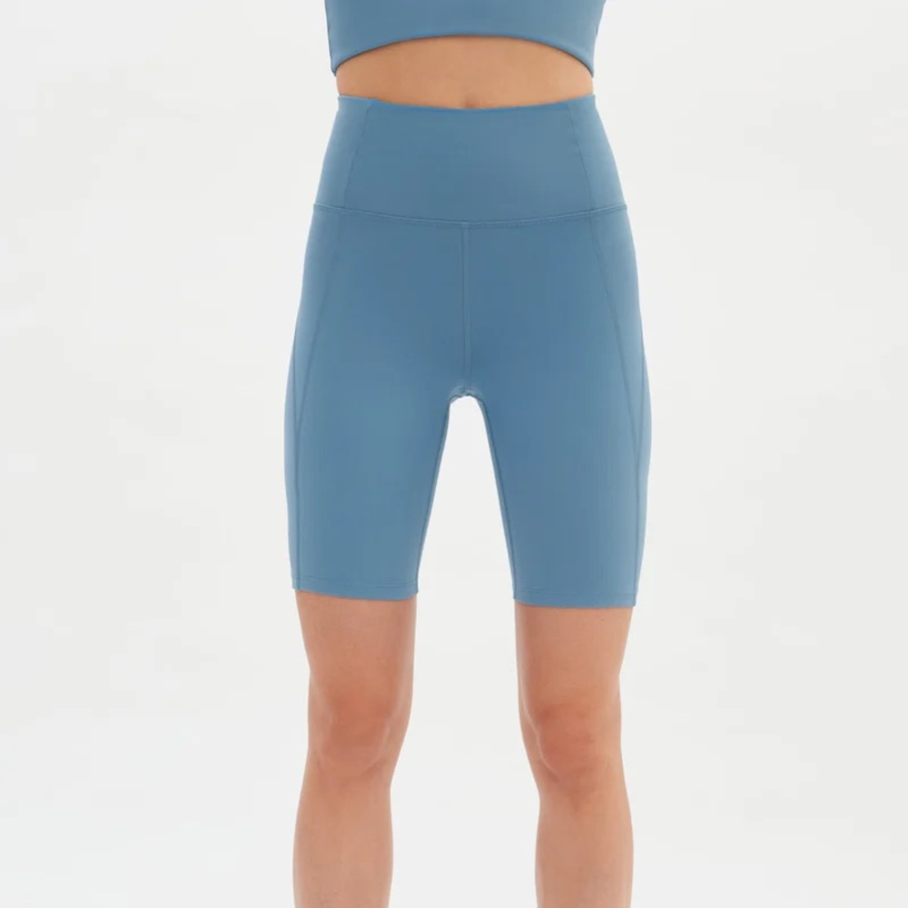 Girlfriend Collective Lake Compressive Pocket Run Short